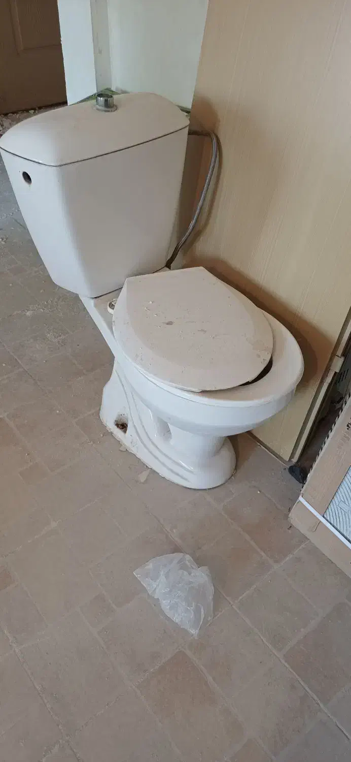 روشویی و فرنگی|لوازم سرویس بهداشتی|صدرا-فارس, فاز ۱|دیوار