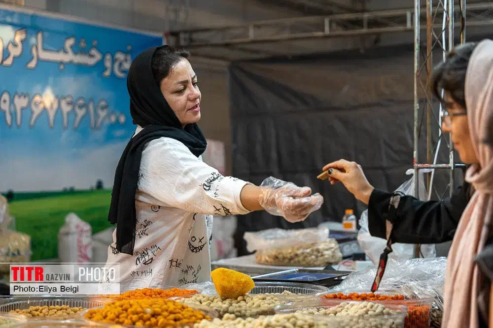 فروشنده نمایشگاه|استخدام بازاریابی و فروش|تفت, |دیوار