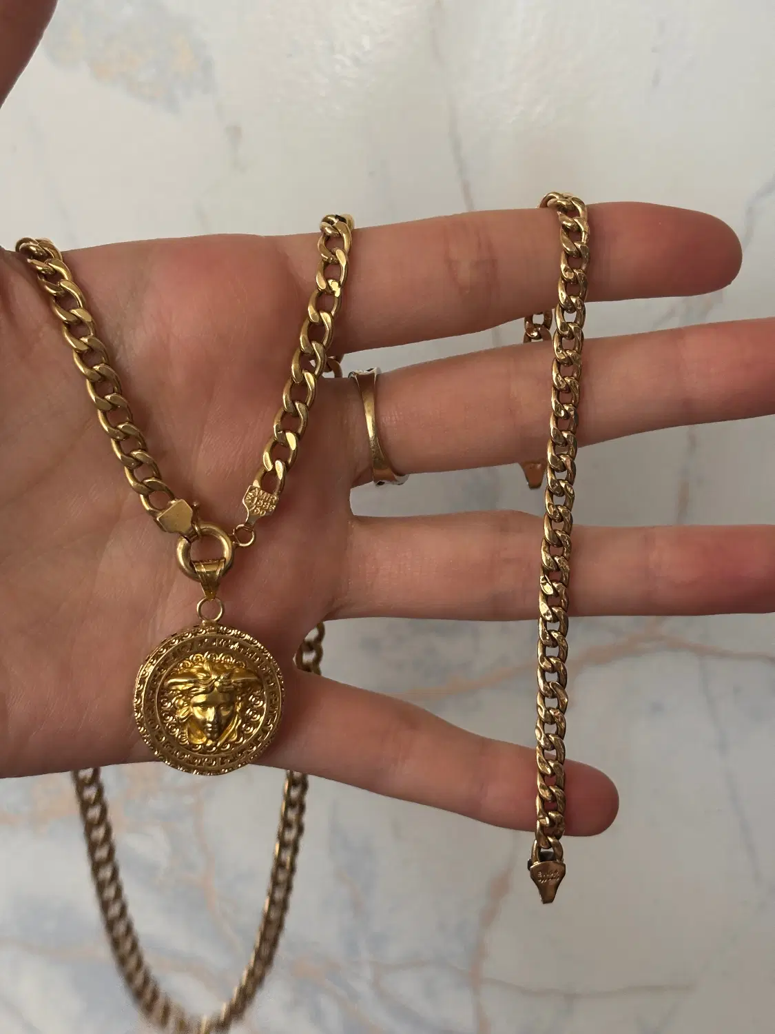 طلا|جواهرات|قم, باجک یک|دیوار