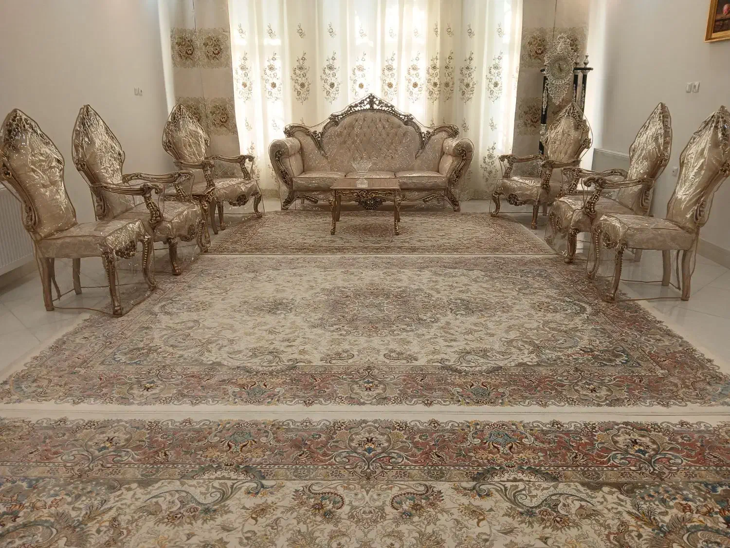 به دو خانم خیاط و یک برشکار کاور مبل نیازمندیم|استخدام صنعتی، فنی، مهندسی|کرمانشاه, |دیوار