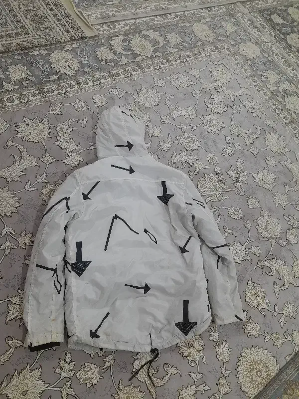 بارانی|لباس|نورآباد, |دیوار