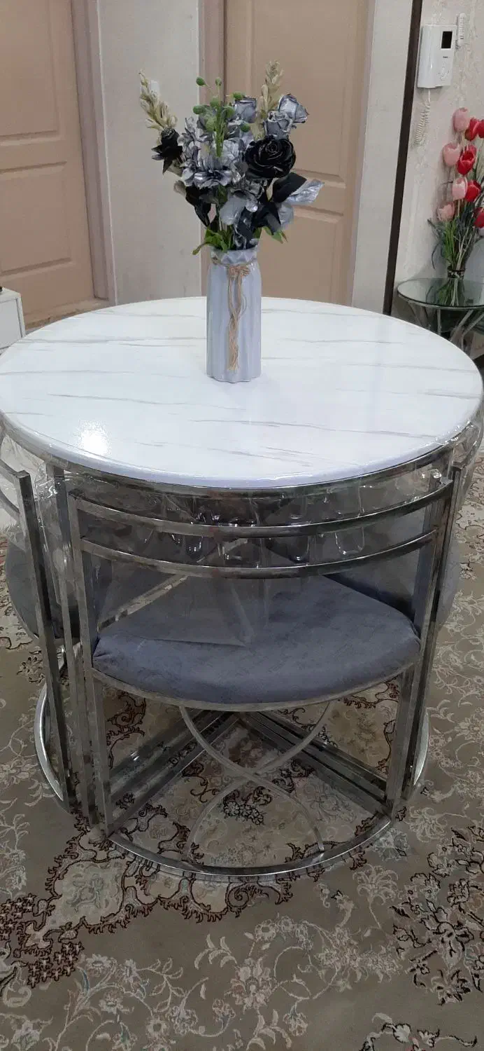 میز نهار خوری گرد|میز و صندلی غذاخوری|مشکین‌دشت, |دیوار