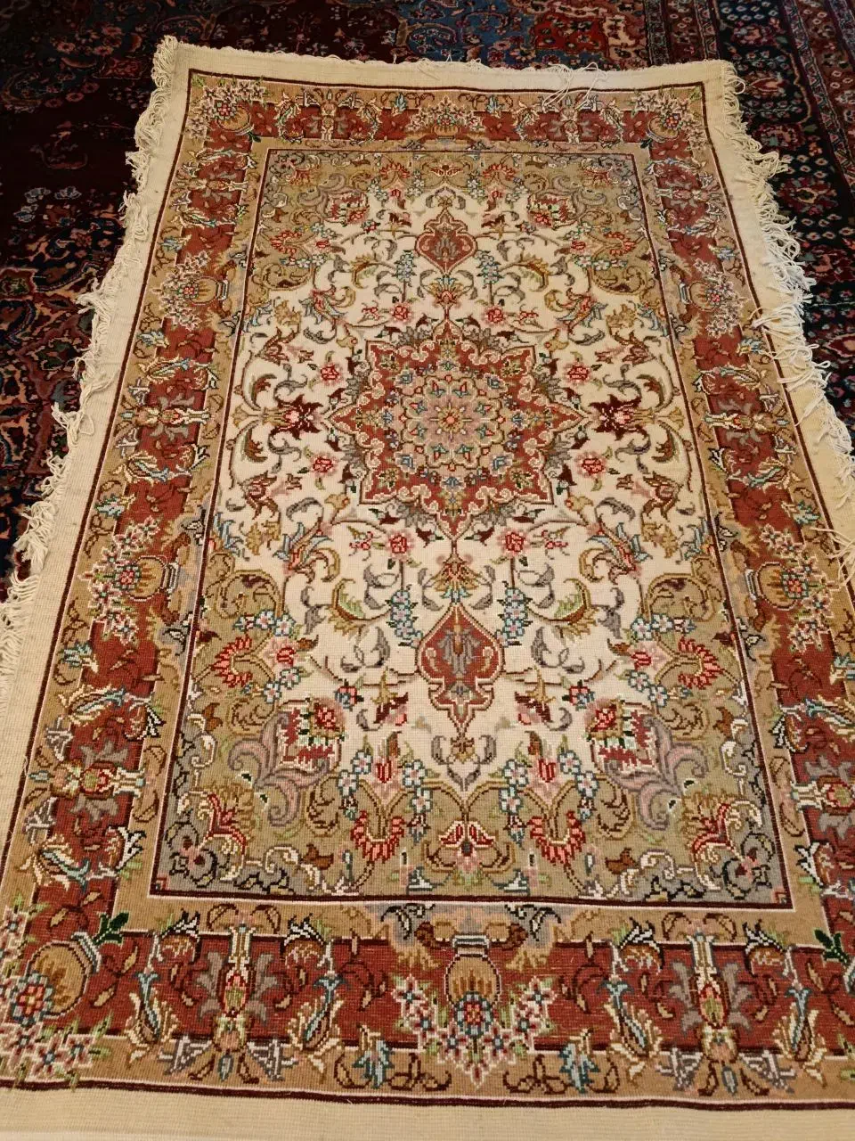 زرنیم زرع نیم|فرش|تبریز, |دیوار