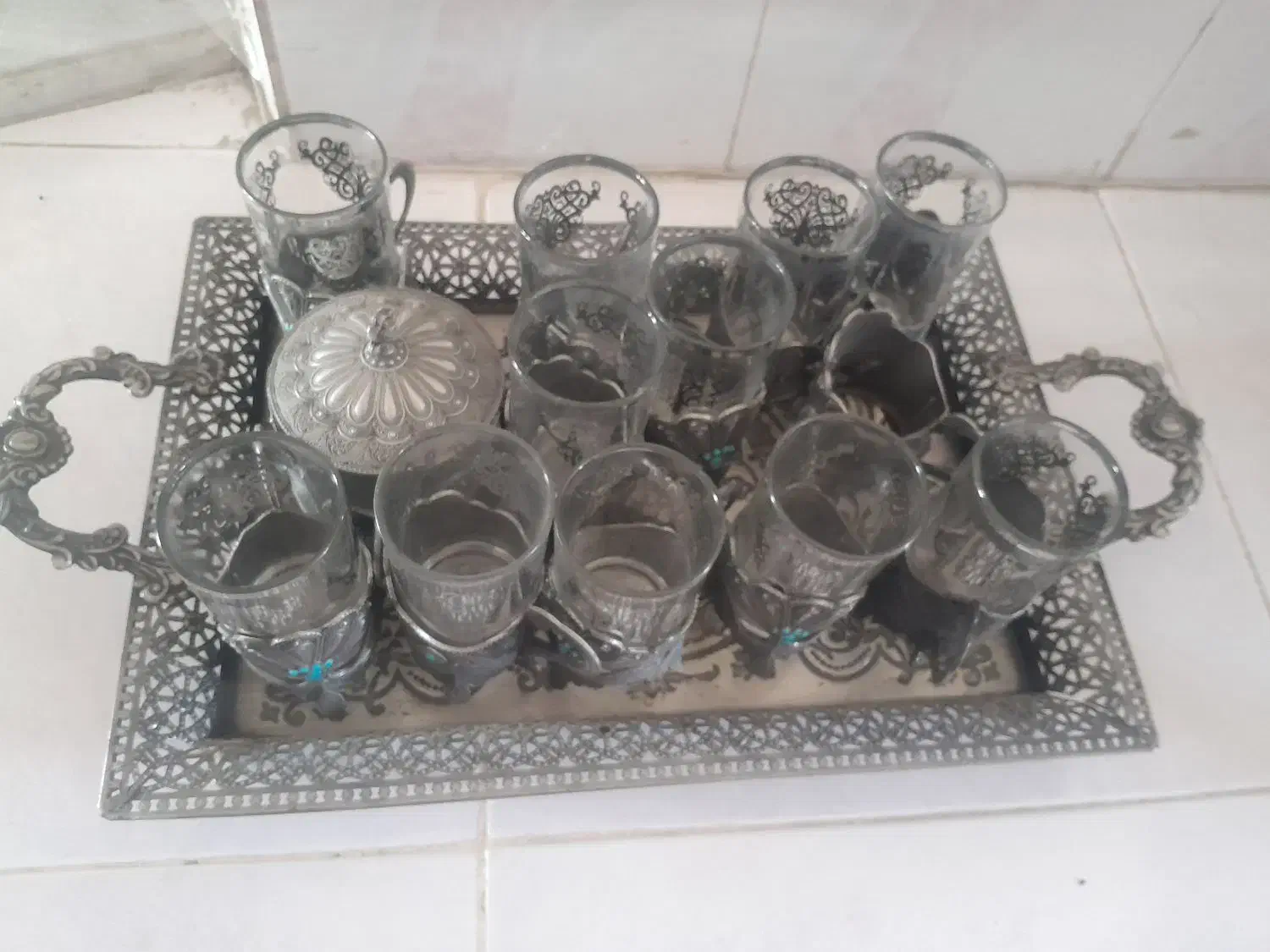 استکان و قندان و سیبی گالش|ظروف سرو و پذیرایی|اصفهان, محله سفلی|دیوار