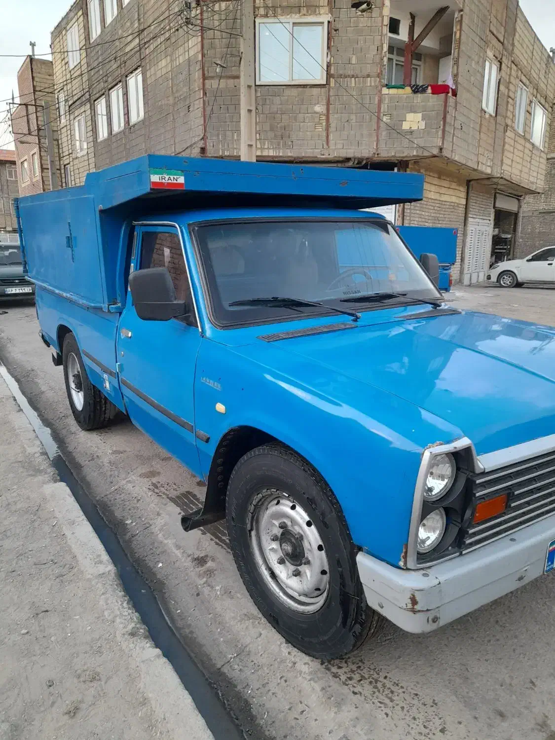 نیسان مدل ۹۰|خودرو سواری و وانت|قم, چهل درخت‎|دیوار