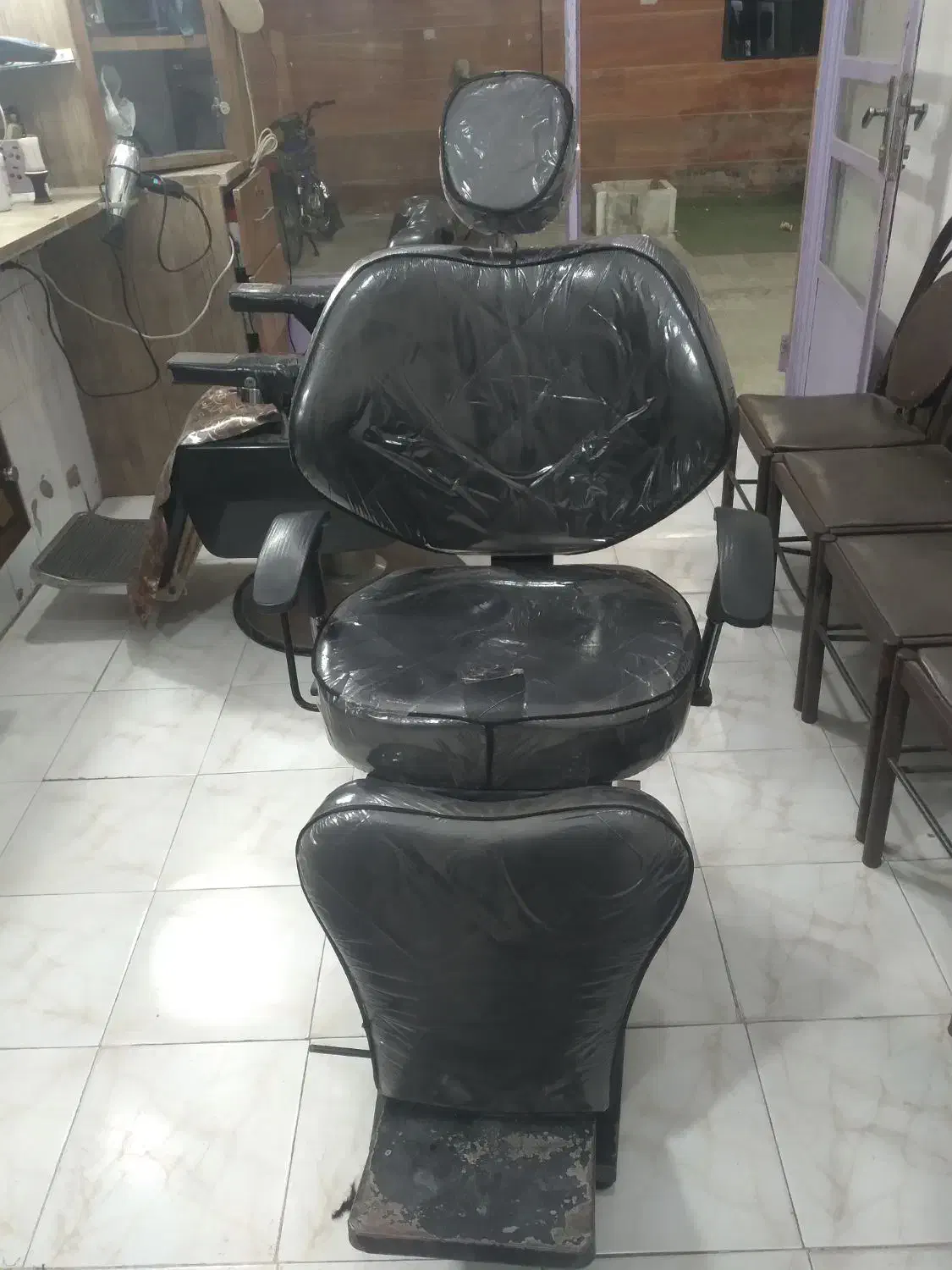 صندلی طرح vip|آرایشگاه و سالن‌های زیبایی|بندر کنگان, |دیوار