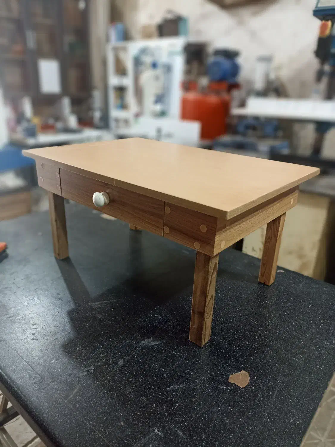 میز تحریر بچه گانه  پایه کوتاه|میز تحریر و کامپیوتر|رشت, ولکس|دیوار