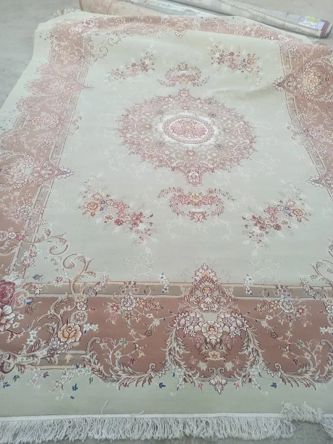 فرش ۱۲ متری ،۲عدد رنگ کرم|فرش|یاسوج, |دیوار