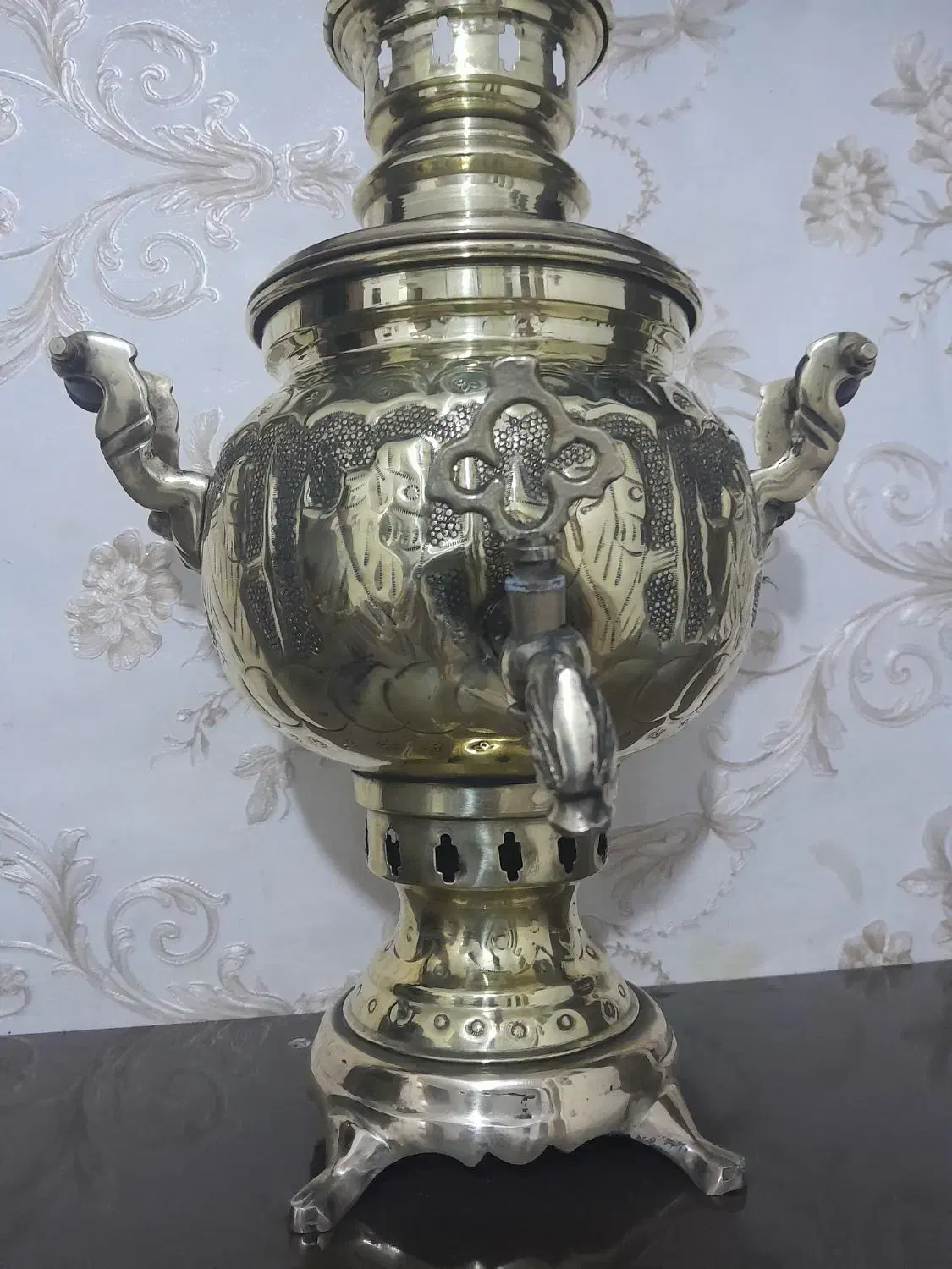 سماور زغالی خیلی قدیمی|سماور، چایساز، قهوهساز|مشهد, همت آباد|دیوار