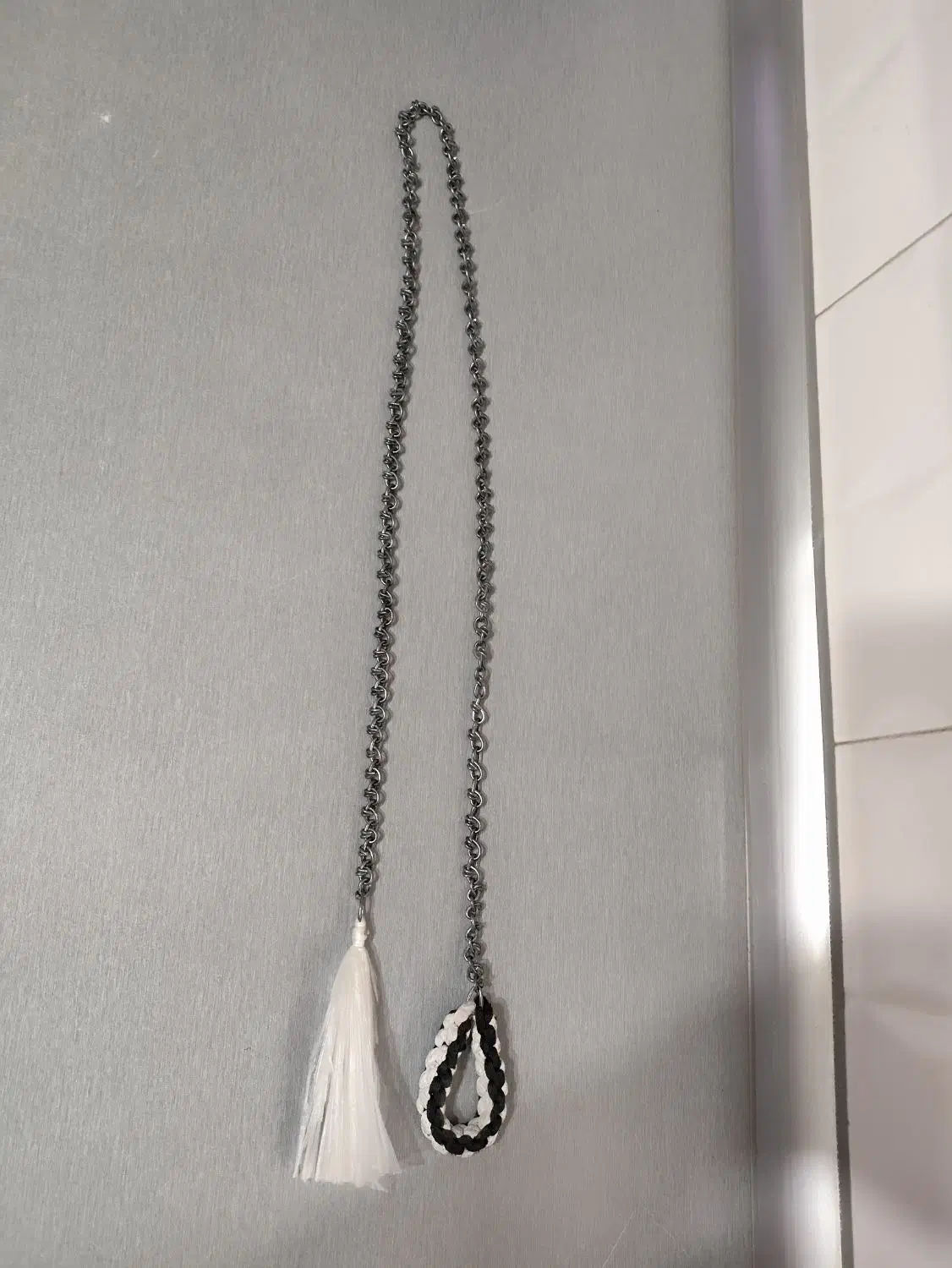 زنجیر غلوم باف|کلکسیون اشیاء عتیقه|شیراز, امام حسین|دیوار