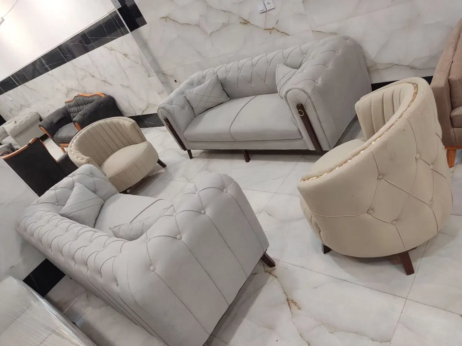 مبل سزار|مبلمان خانگی و میز عسلی|تربت جام, شیخ احمد جامی|دیوار