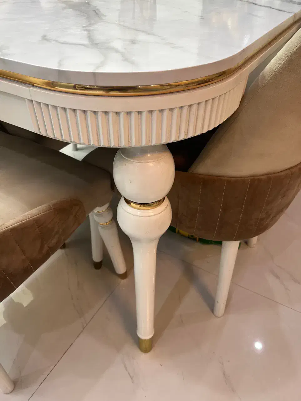 میز غذاخوری|میز و صندلی غذاخوری|خمین, |دیوار