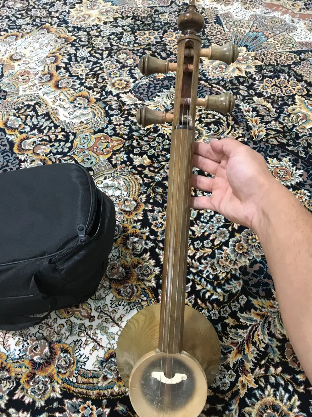 کمانچه پشت باز گنجی|سازهای سنتی|کوهدشت, |دیوار