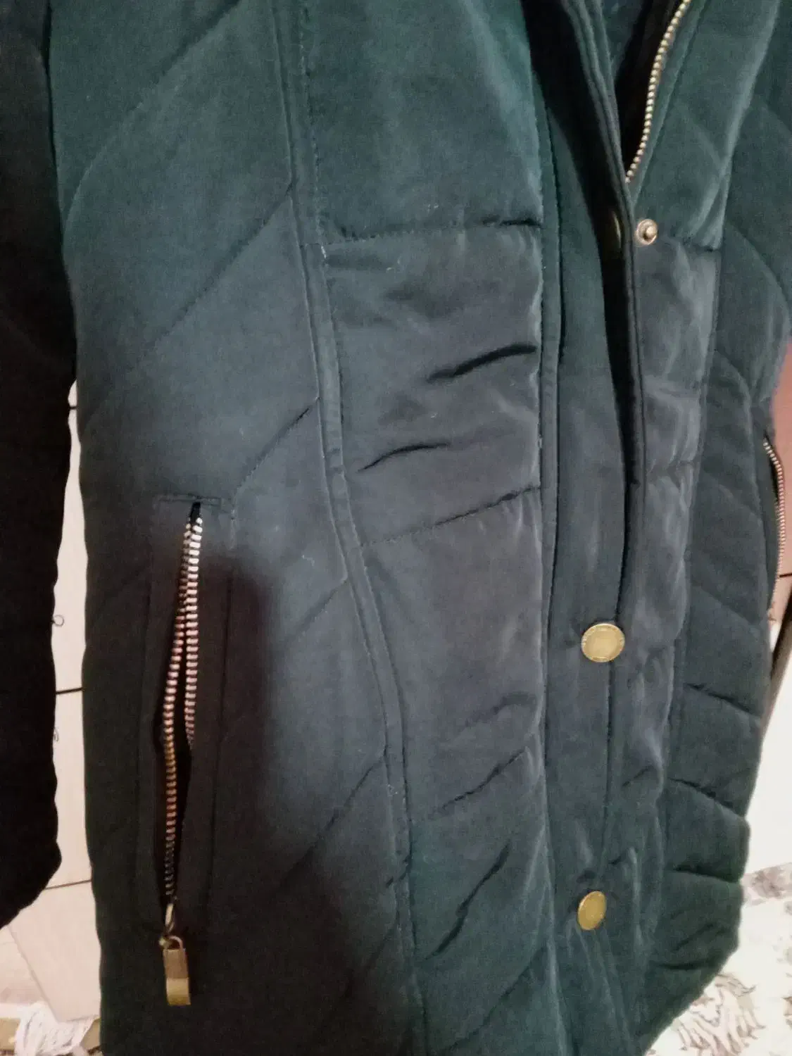 کاپشن نو|لباس|سبزوار, مدرس|دیوار