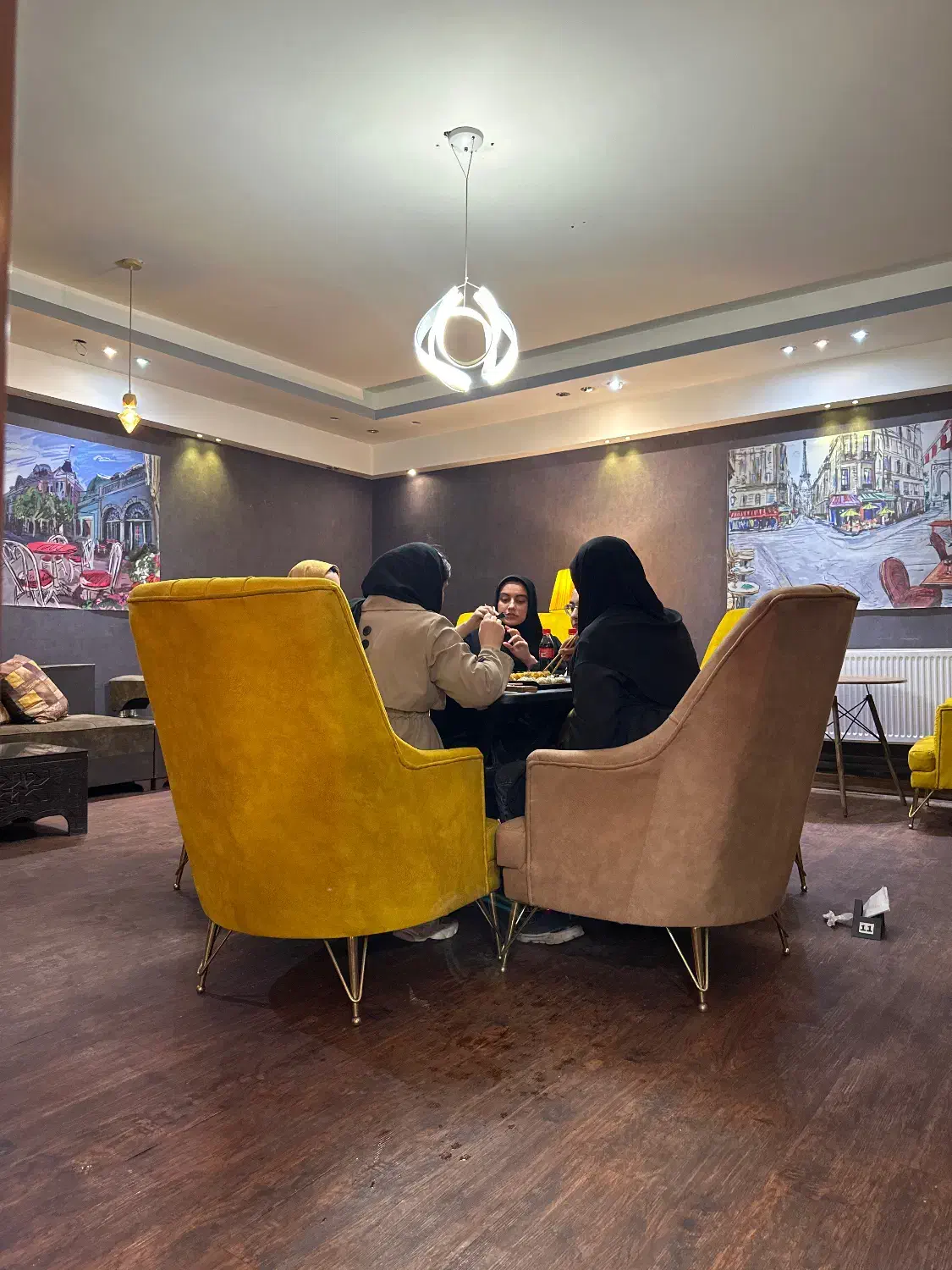 اجاره کافه در رستوران تیمسار فلاحی|اجارهٔ مغازه و غرفه|یزد, |دیوار