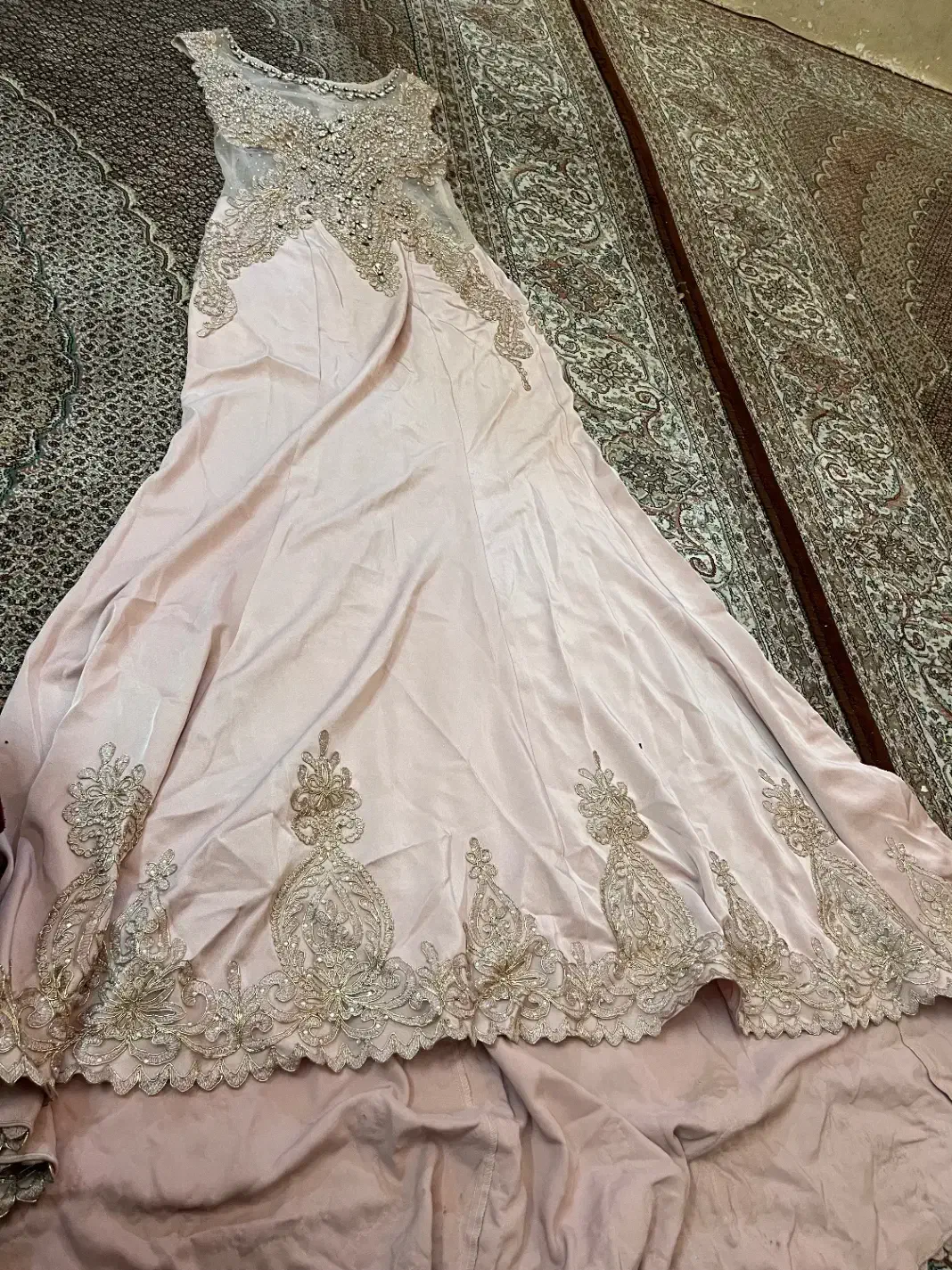 لباس مجلسی|لباس|اردبیل, |دیوار