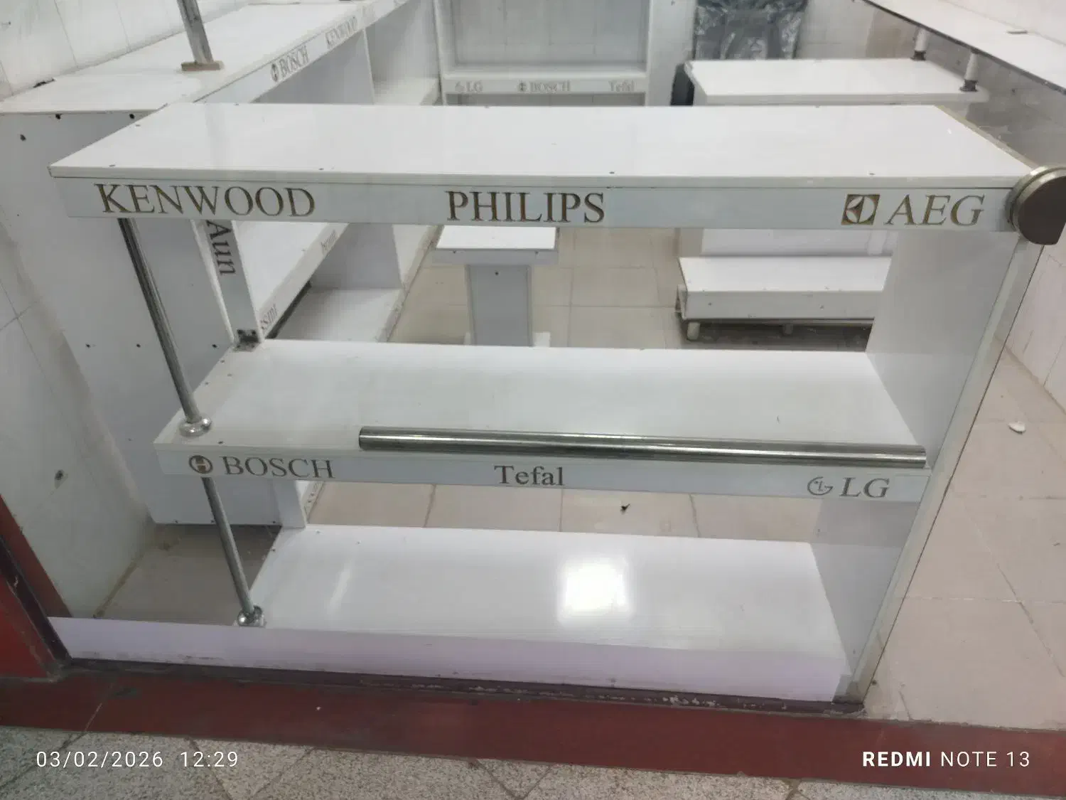 ویترین‌ مغازه|بوفه، ویترین، کنسول|بانه, |دیوار