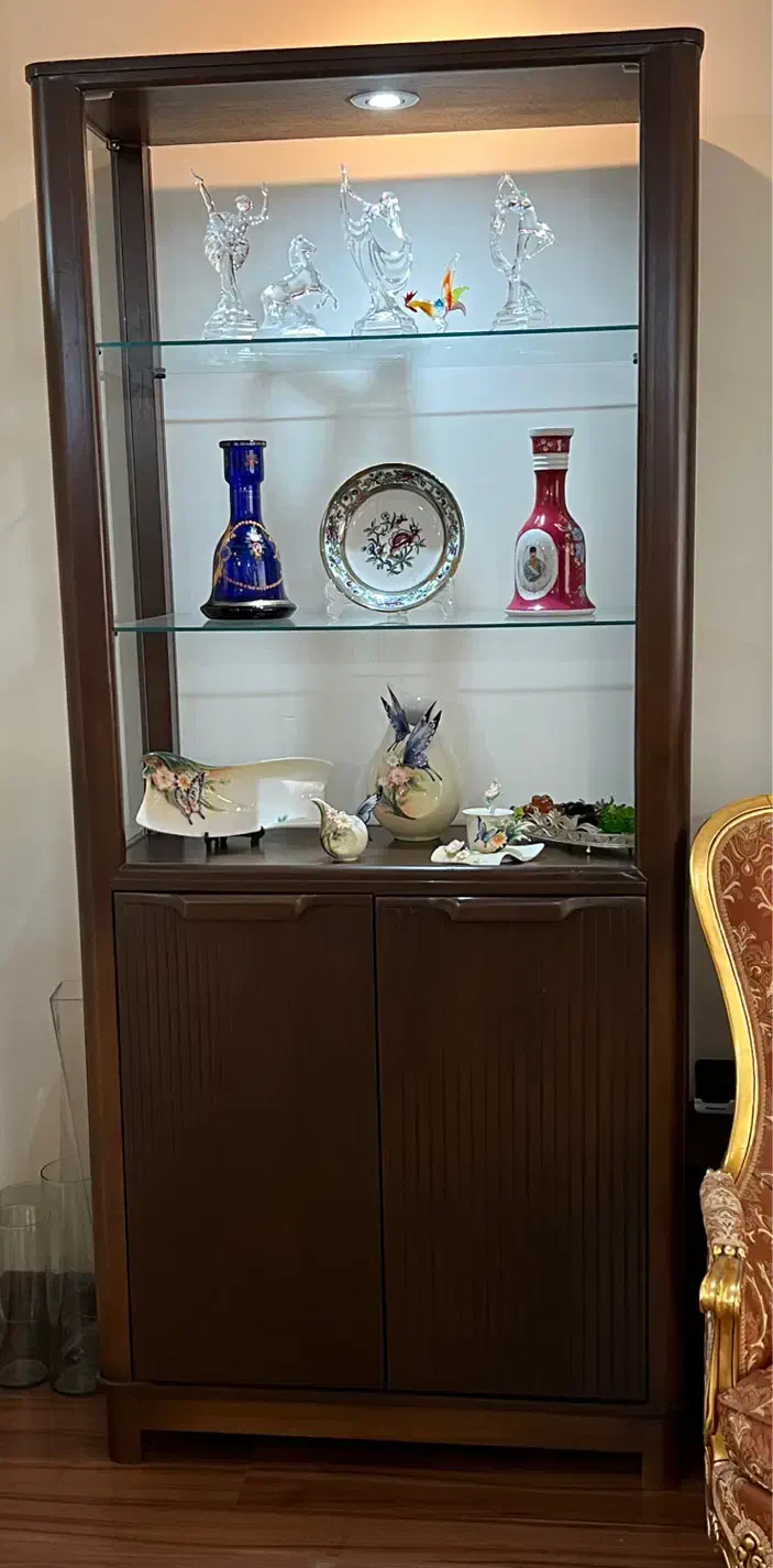 بوفه چوبی ویترین دار چراغدار|بوفه، ویترین، کنسول|تهران, سعادت‌آباد|دیوار