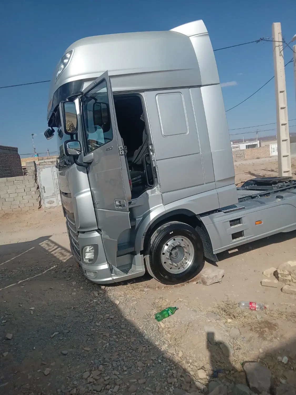 داف|خودرو سنگین|درمیان, |دیوار