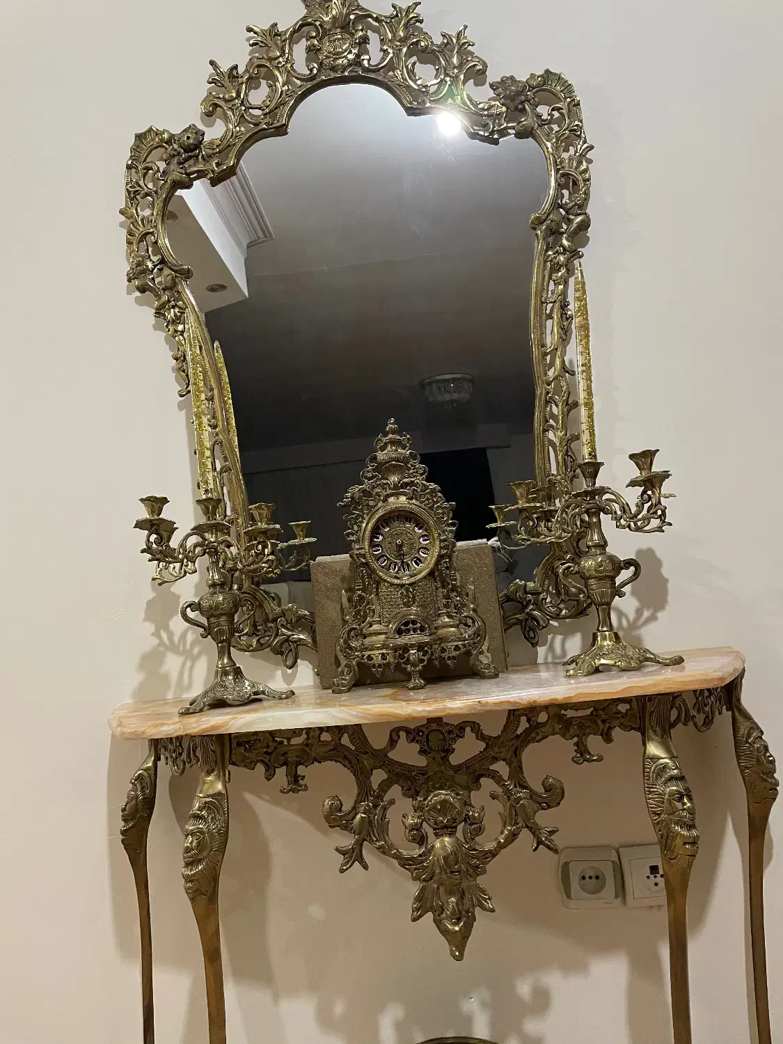 فروش اینه،شمعدان،ساعت،سطل برنز|صنایع دستی و سایر لوازم تزئینی|هشتگرد, فاز ۱ مهستان|دیوار