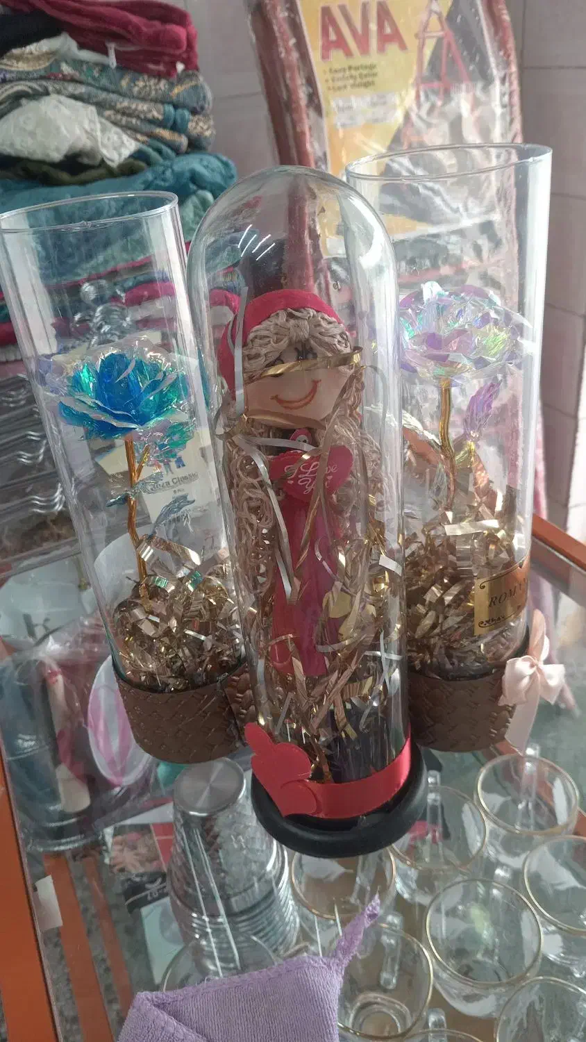 گل وعروسک هدیه ولنتاین|گل مصنوعی|کازرون, |دیوار