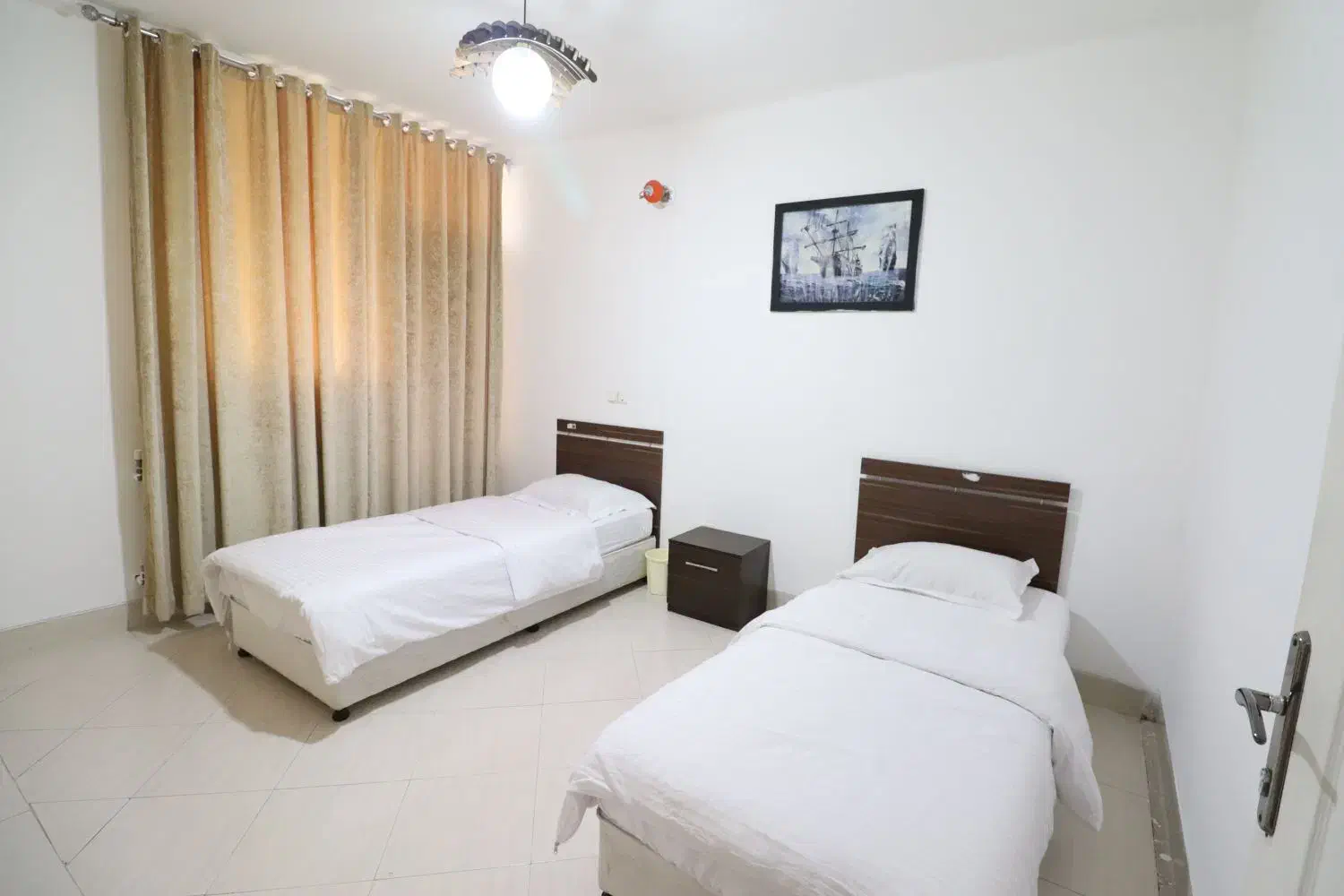 اجاره واحد مبله روزانه هفتگی ماهیانه|اجارهٔ کوتاهمدت آپارتمان و سوئیت|شیراز, فرهنگ شهر|دیوار