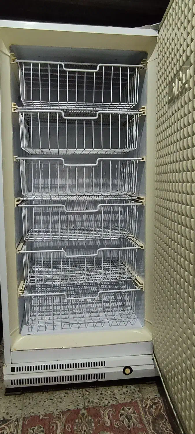 فریزر بوژان بسیار تمیز|یخچال و فریزر|تهران, تسلیحات|دیوار