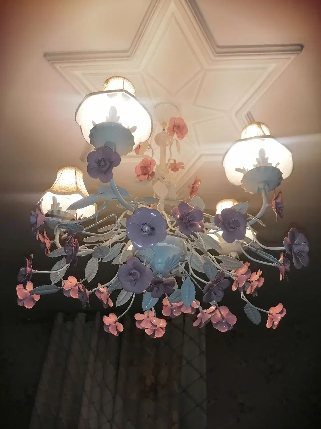 لوستر اتاق خواب ۵شاخه درحدنو|لوستر و چراغ آویز|تهران, تهرانسر مرکزی|دیوار