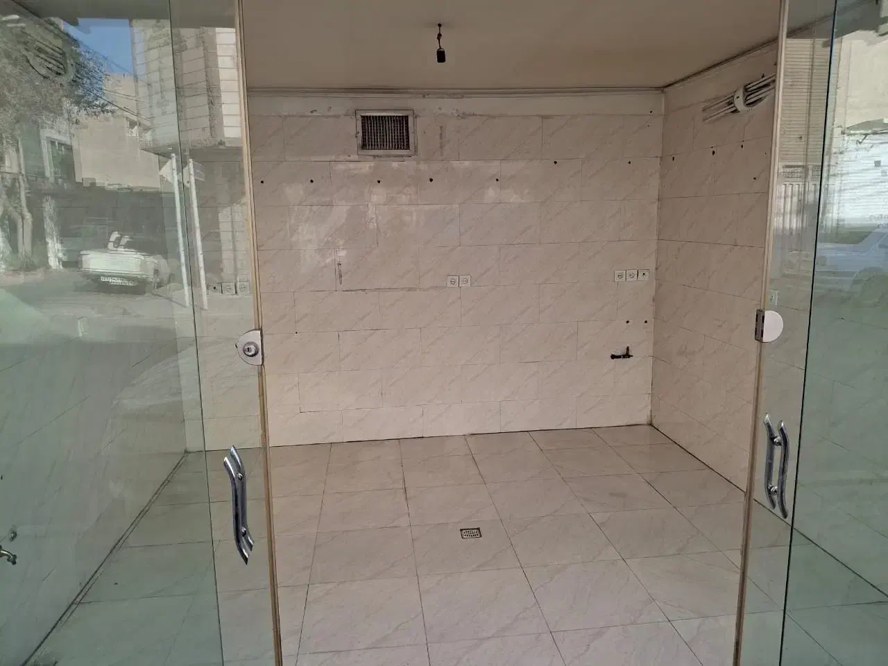 معازه ۱۲ متری|اجارهٔ مغازه و غرفه|ری, سیزده آبان|دیوار