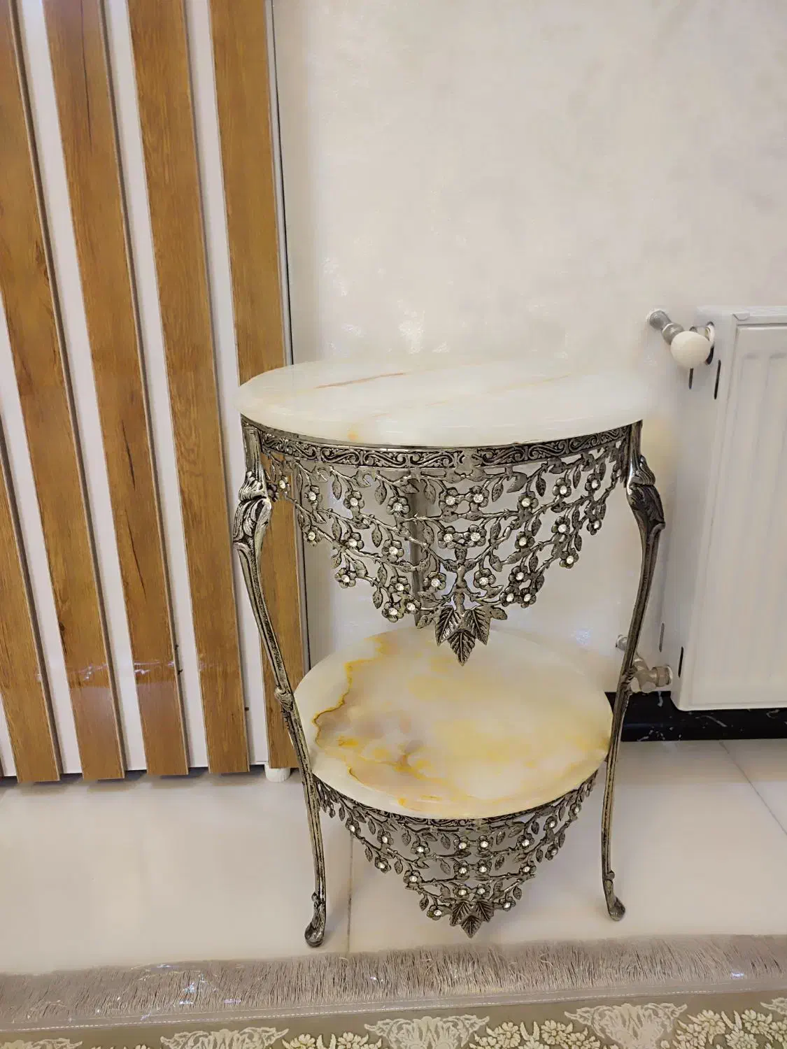 میز برنجی ابکاری نقره ای|مبلمان خانگی و میز عسلی|بروجرد, |دیوار