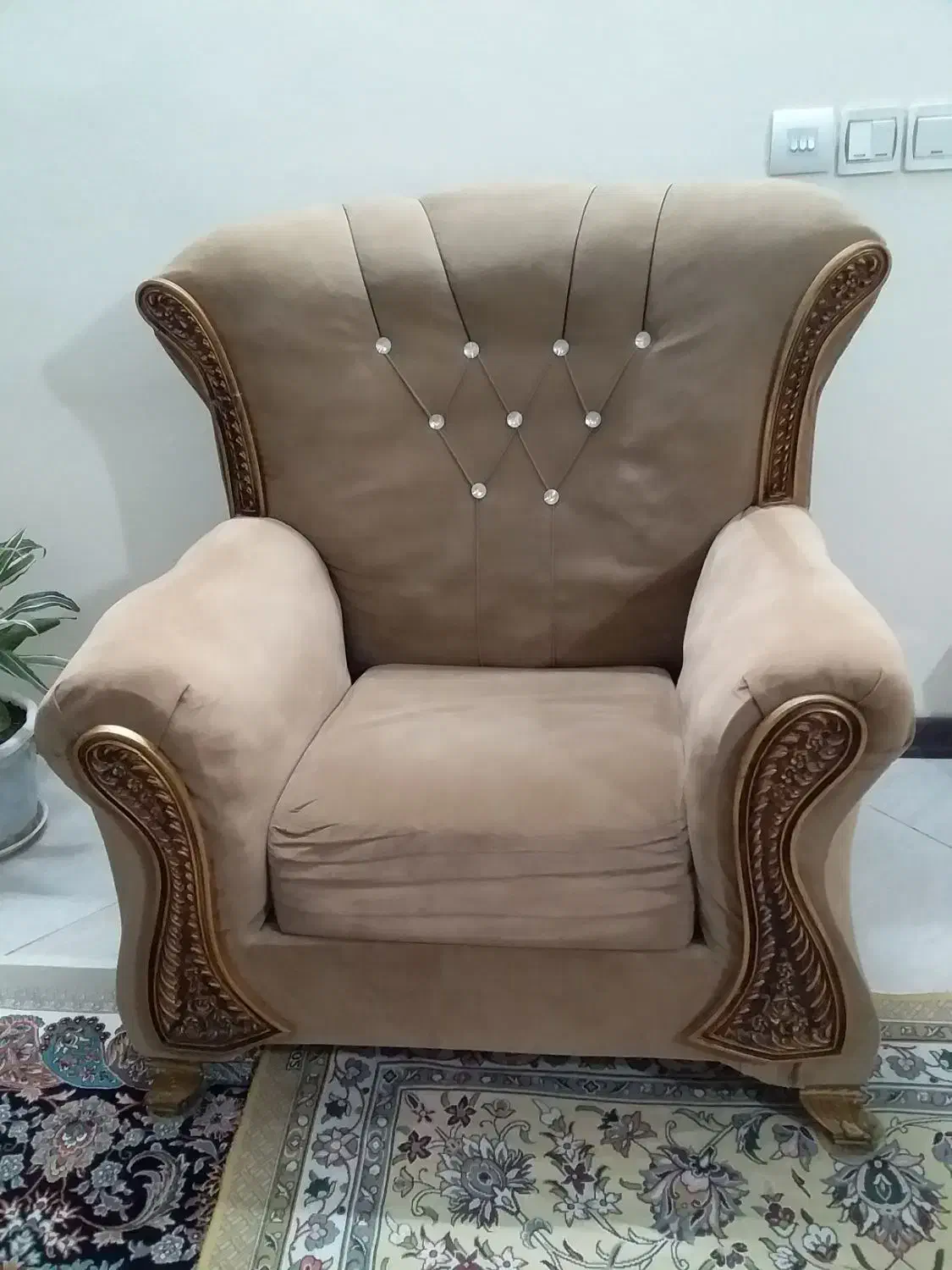 مبل راحتی|مبلمان خانگی و میز عسلی|دماوند, گیلاوند|دیوار