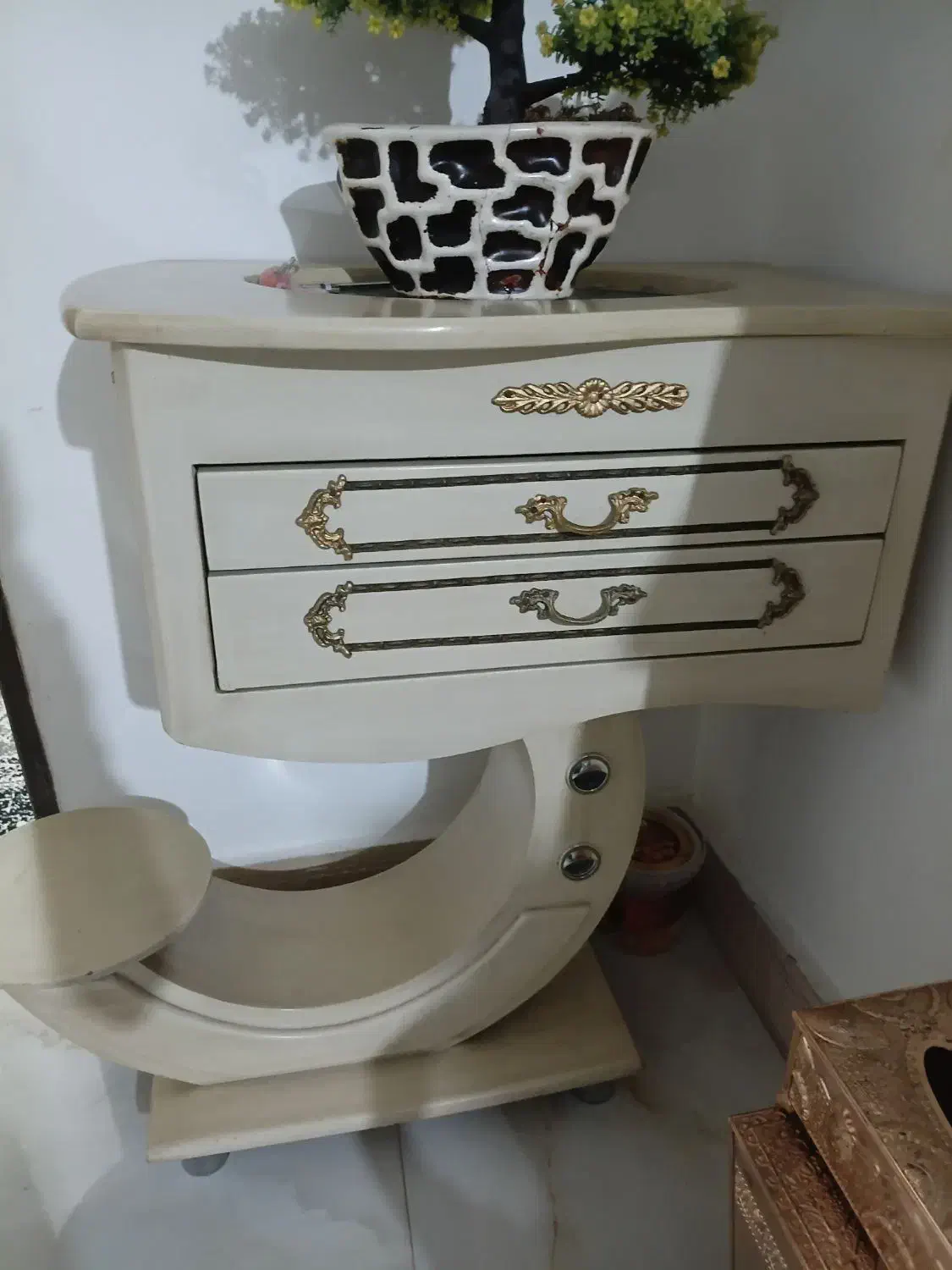 میز قاشق چنگال|میز و صندلی غذاخوری|مشهد, گرجی علیا|دیوار