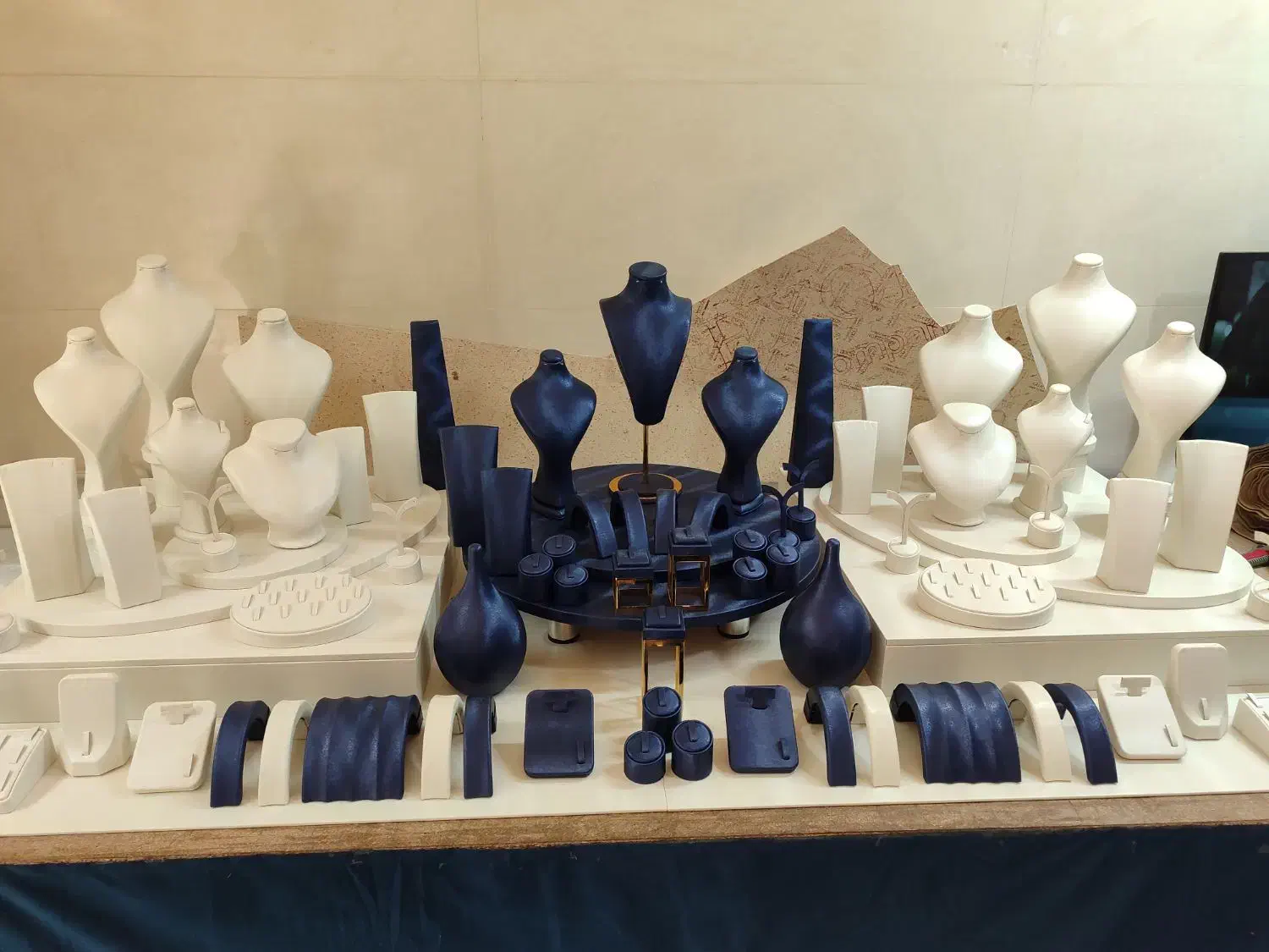 نیروی ساده خانوم|استخدام صنعتی، فنی، مهندسی|مشهد, ثامن|دیوار