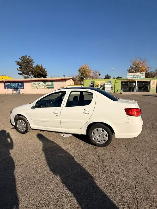 رانا پلاس سقف شیشه 1402 هفت دنده|خودرو سواری و وانت|قزوین, |دیوار