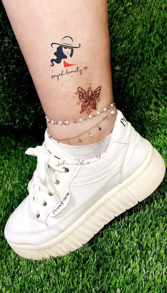 تتو بدن وصورت، کوتاهی ژرنالی|خدمات آرایشگری و زیبایی|صحنه, |دیوار