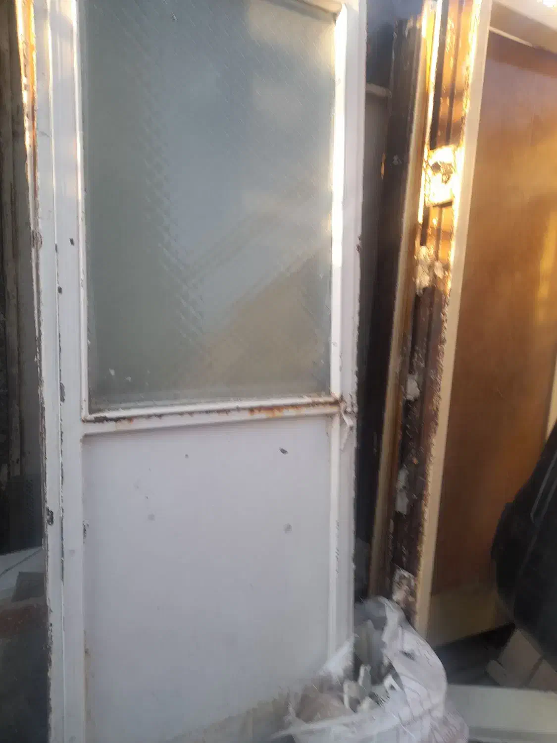 تیراهن و درب و پنجره|مصالح و تجهیزات ساختمان|همدان, |دیوار