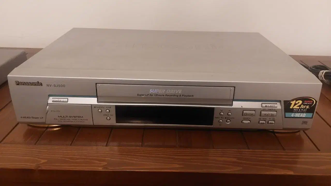 ویدیو پلیر VHS   Panasonic NV-SJ500|پخش‌کننده DVD و ویدیو|تهران, یوسف‌آباد|دیوار