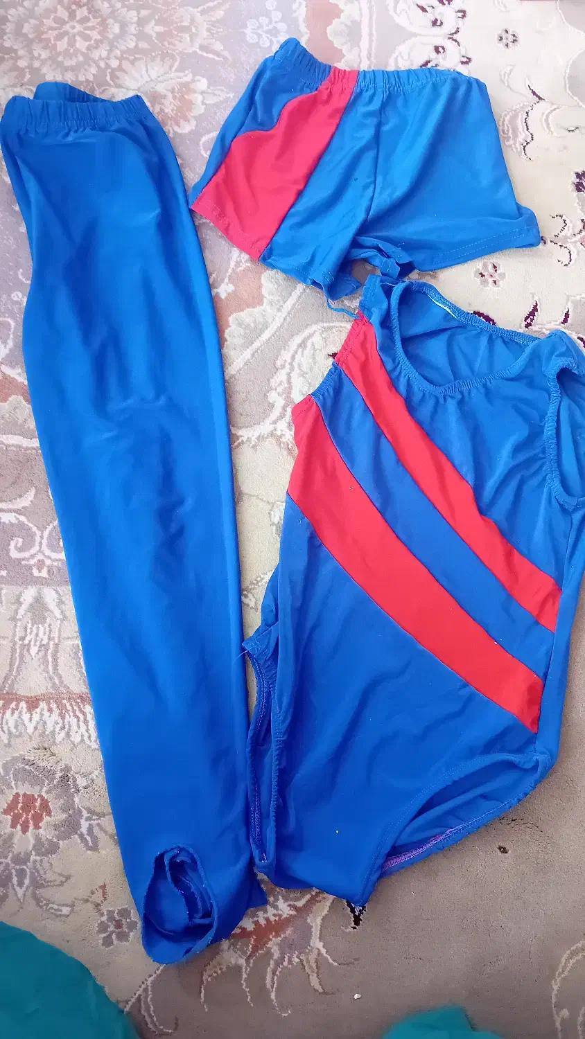 لباس ژیمناسیک|لباس|بروجرد, |دیوار