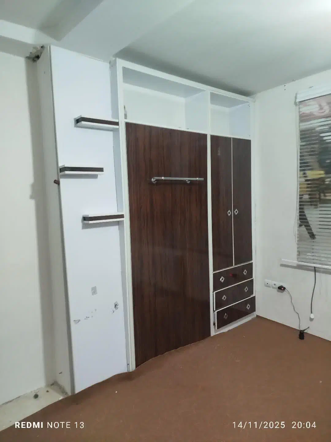 تخت خاب تاشوباکمدوتشک ۱۵ملیون|مبلمان خانگی و میز عسلی|میانه, |دیوار