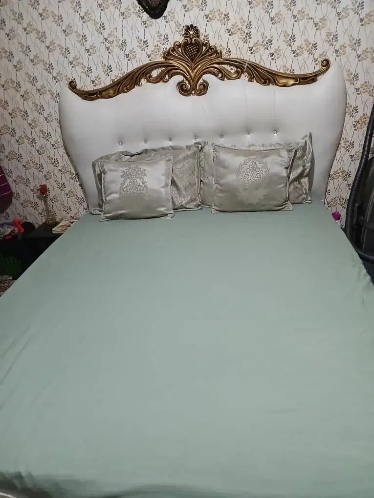 تخت|تشک تختخواب|ورامین, خیر آباد|دیوار