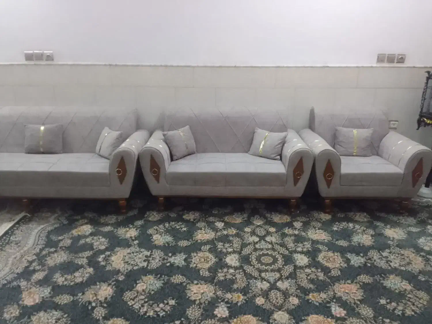 مبلمان راحتی درحدنو|مبلمان خانگی و میز عسلی|قم, نیروگاه|دیوار