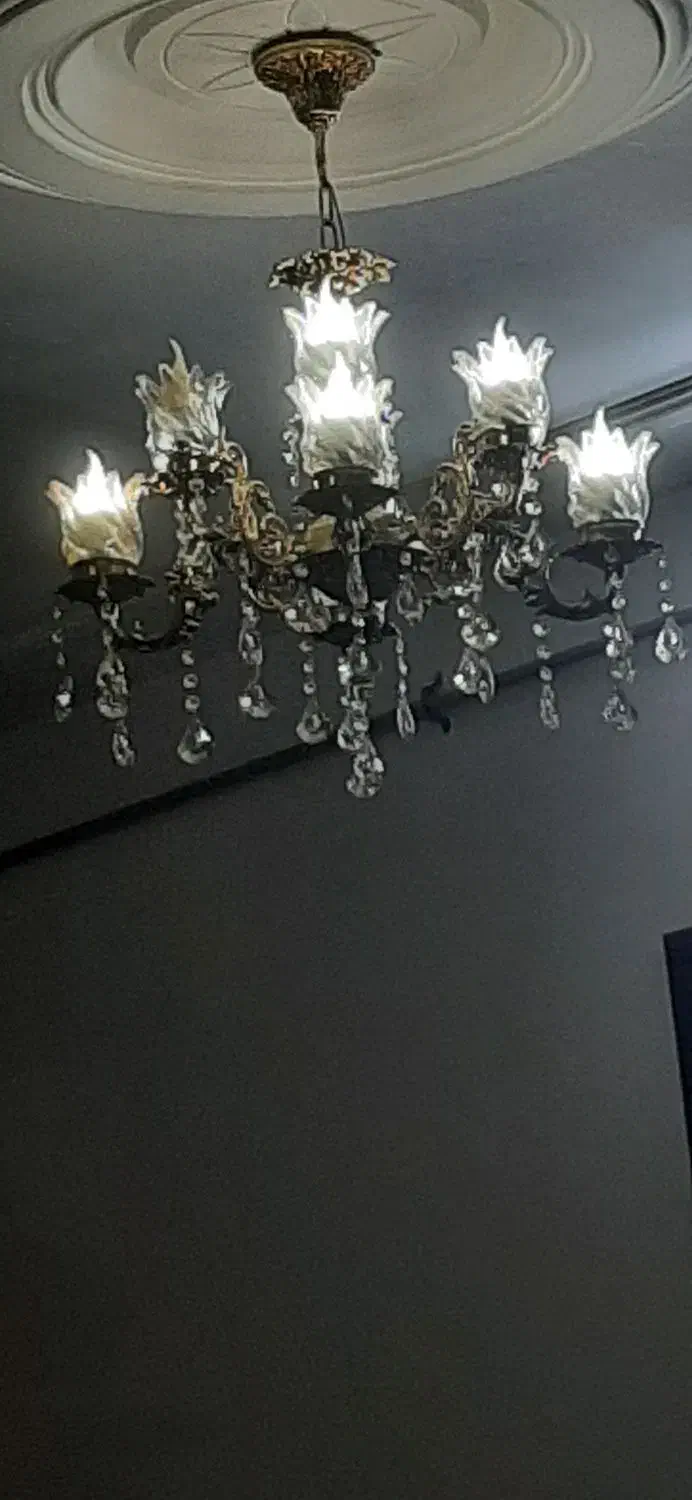 لوستر ۴شاخه در حد نو|لوستر و چراغ آویز|تربت جام, معدآباد|دیوار