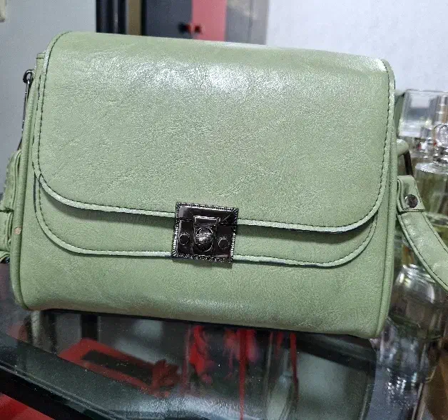 کیف|کیف، کفش، کمربند|رشت, کوی امام رضا|دیوار