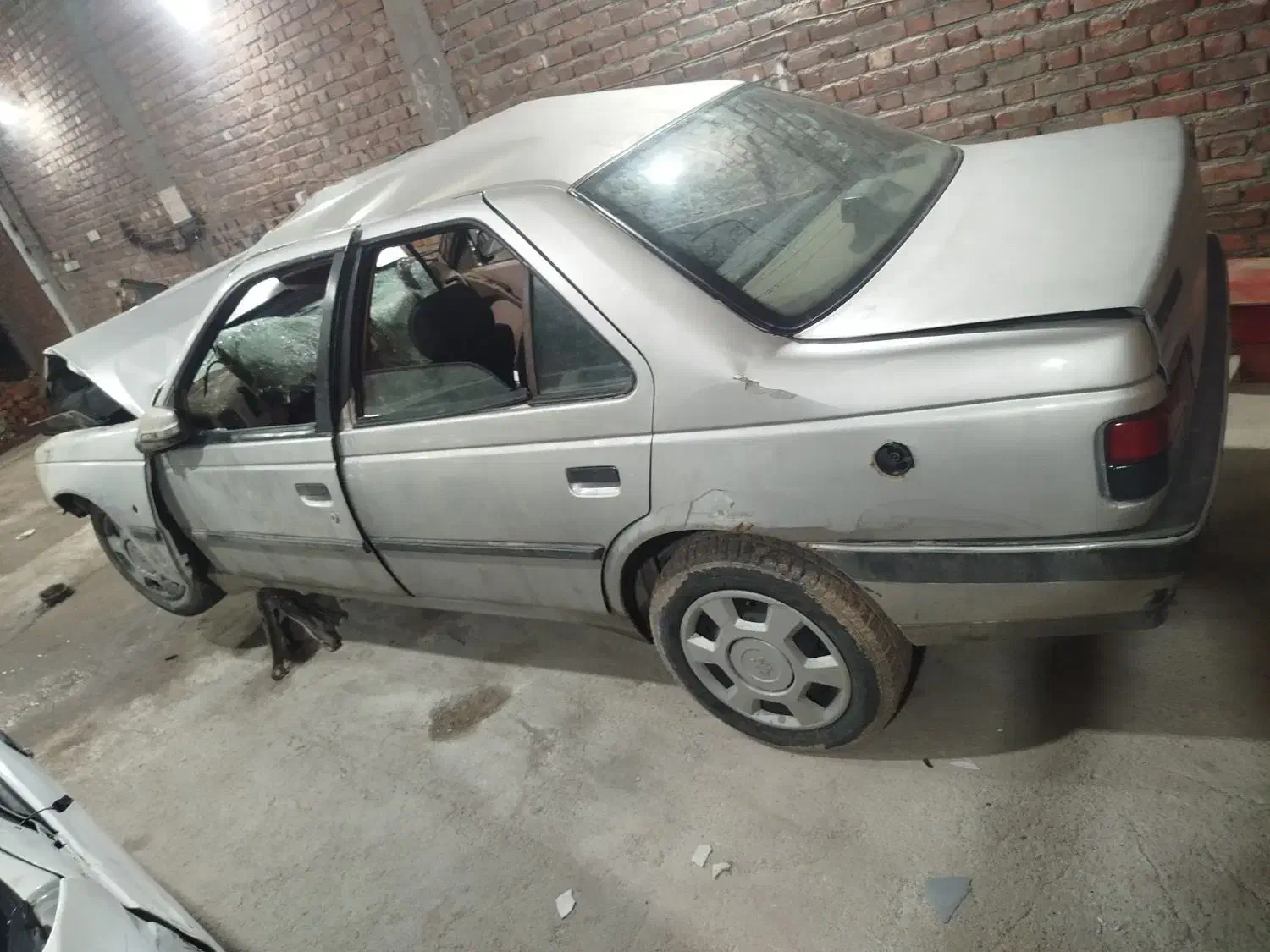 پژو 405 مدل 90|خودرو سواری و وانت|ارومیه, |دیوار