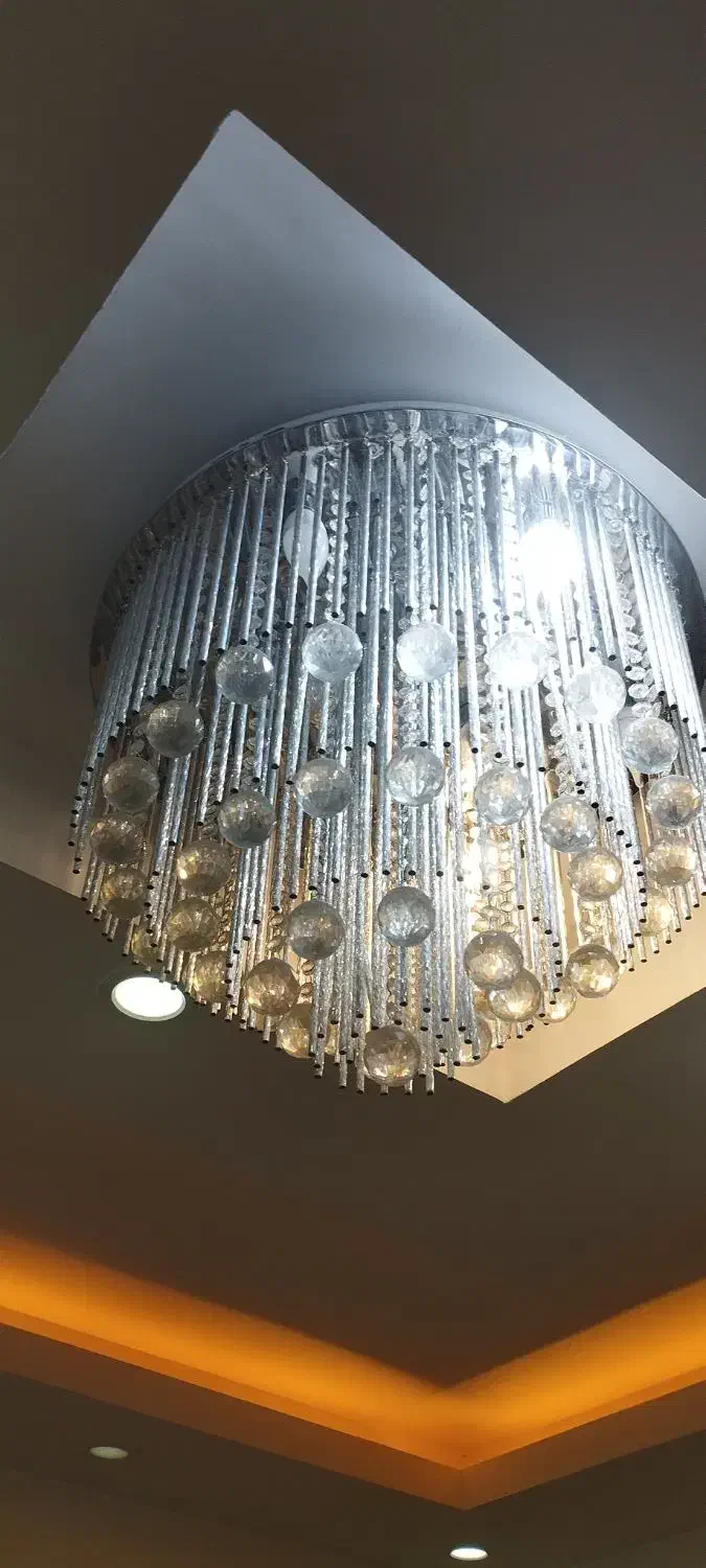 لوستر کنترلی در حد نو|لوستر و چراغ آویز|محمدشهر, محمدشهر|دیوار