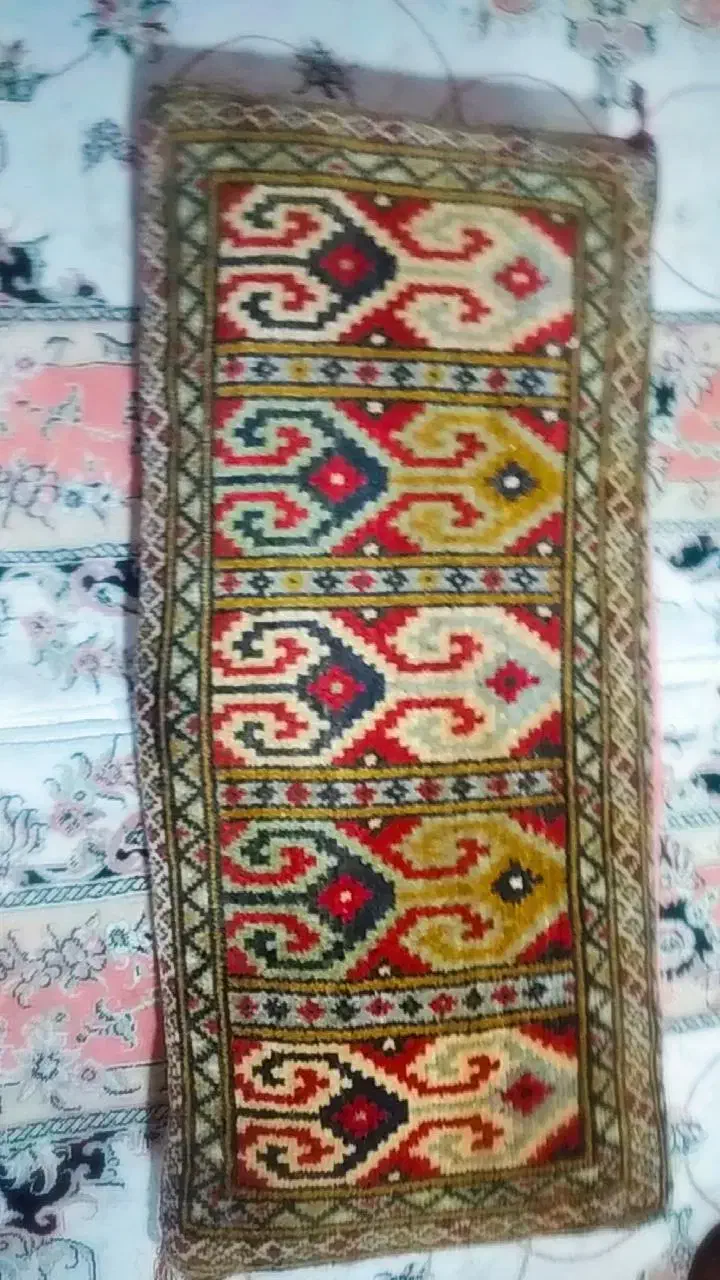 پشتی دستبافت قدیمی|پشتی|آزادشهر, |دیوار