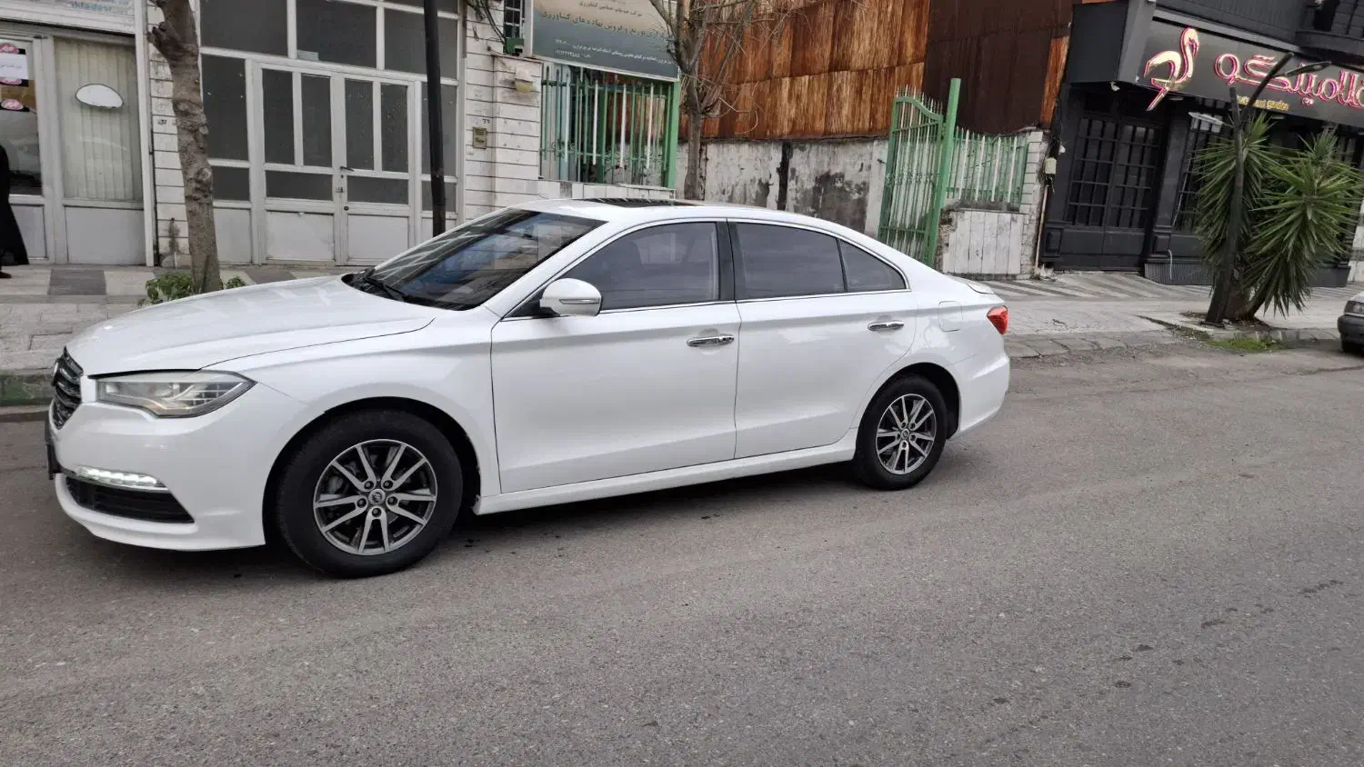 لیفان ۸۲۰|خودرو سواری و وانت|لاهیجان, کوی خزر|دیوار