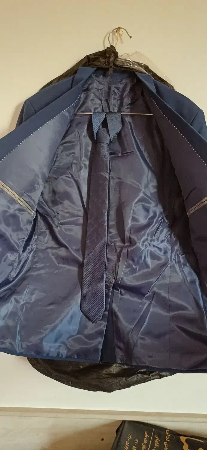 کت و شلوار با پیراهن|لباس|کاشان, لتحر|دیوار