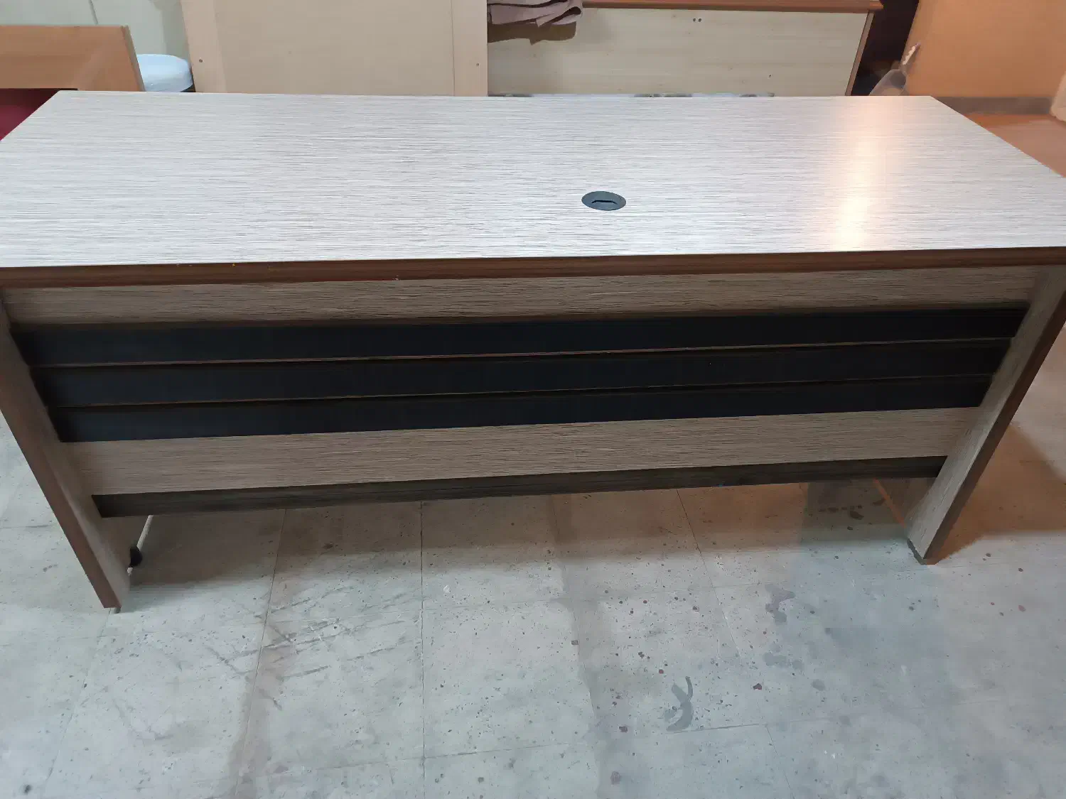 میز مدیریتی|مبلمان اداری|کرج, شهرک اوج|دیوار