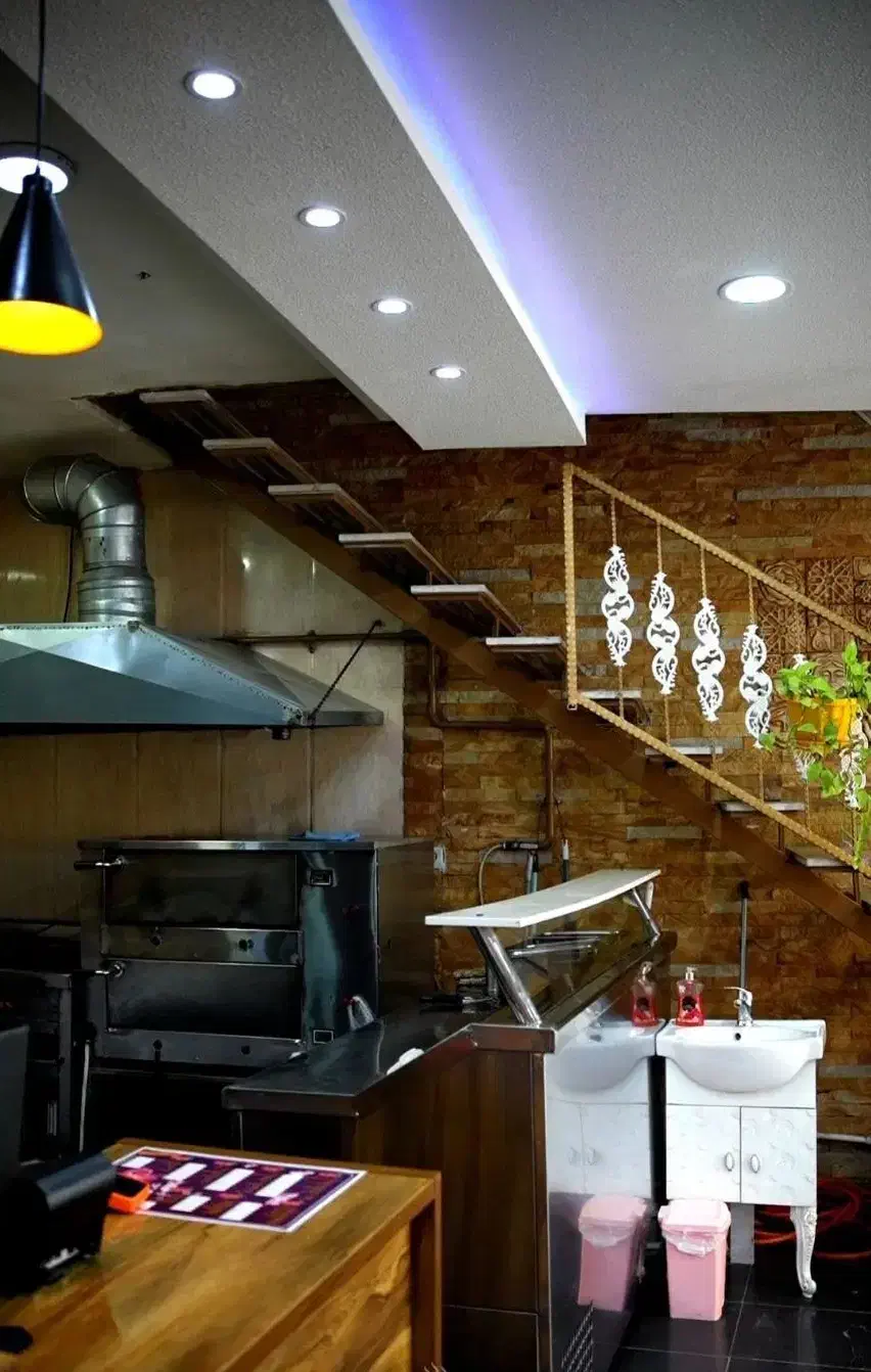 کافی‌شاپ(خیابان بیمارستان)|کافی‌شاپ و رستوران|برازجان, |دیوار